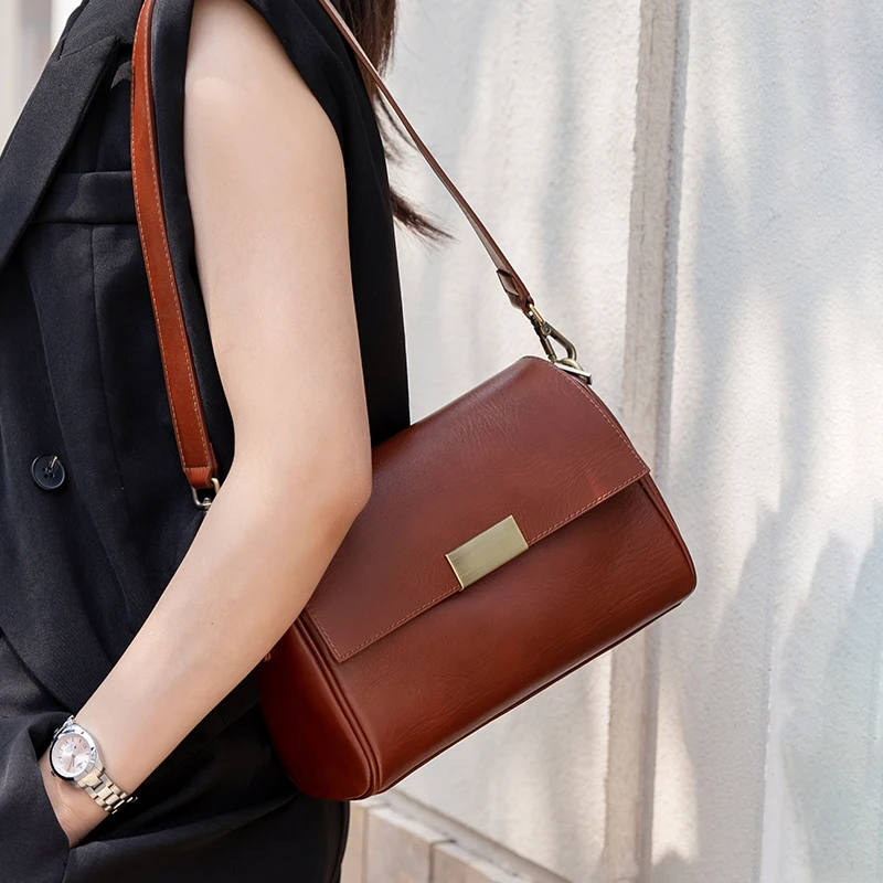 Luxury Bags In China Wholesale - Женская сумка через плечо из натуральной