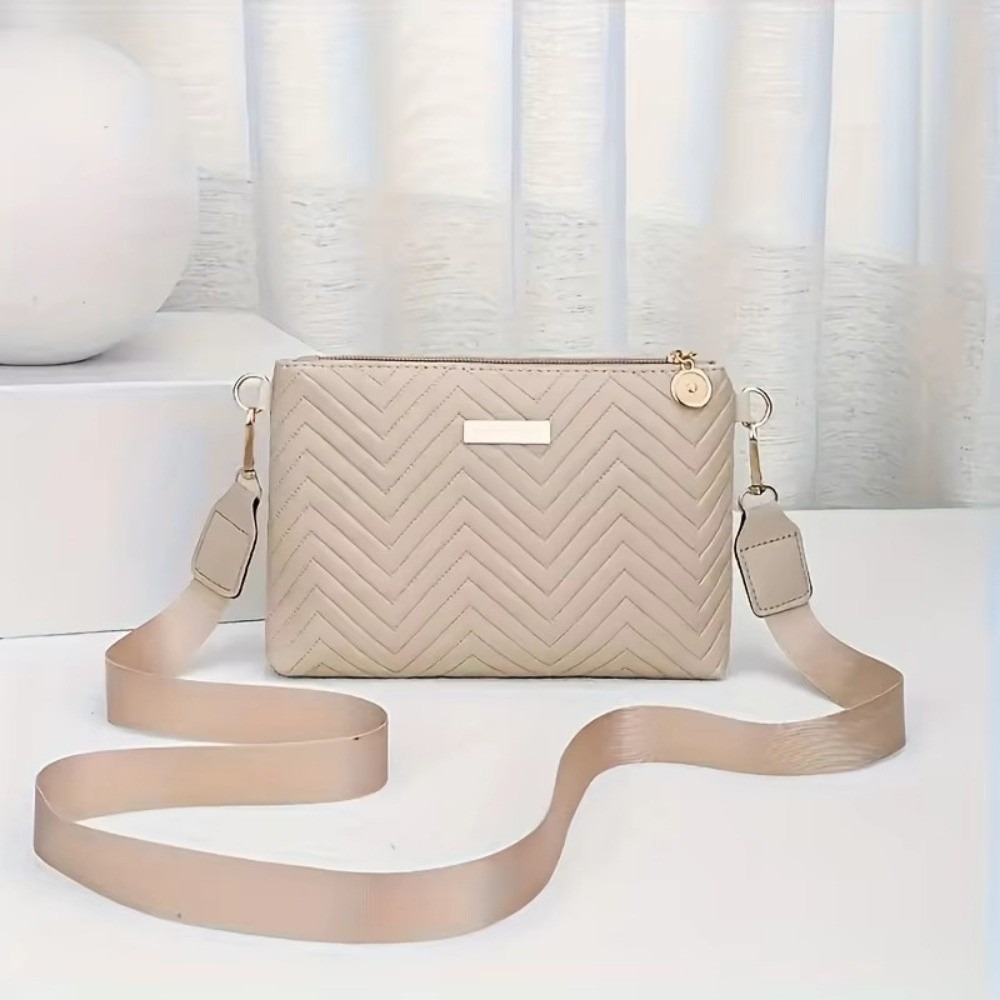 Chain Crossbody Quilted - Минималистичная стеганая сумка-кроссбоди на цепочке из