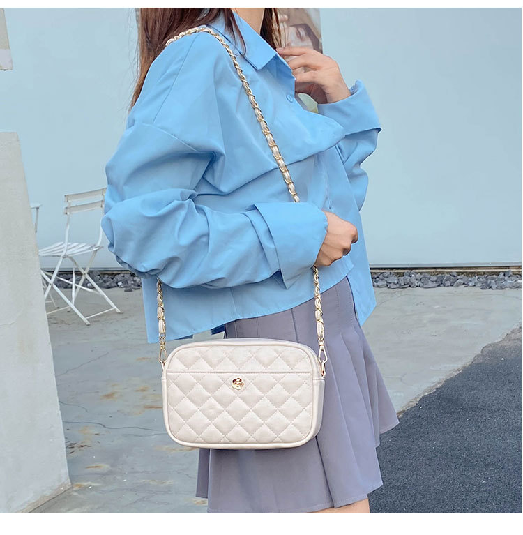 Chain Crossbody Quilted - Модные женские сумки 2026: Новинки, стеганая
