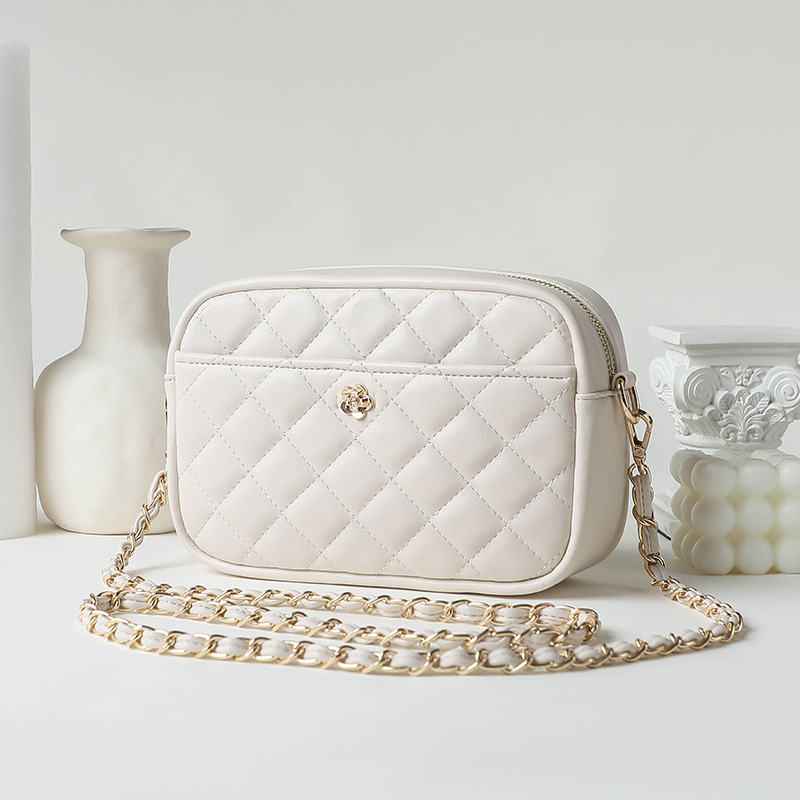 Модные женские сумки 2026: Нов – обзор и цена Chain Crossbody Quilted