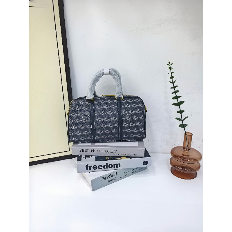 Геометрическая сумка-бостон дл – обзор и цена Luxury Bags Goyard