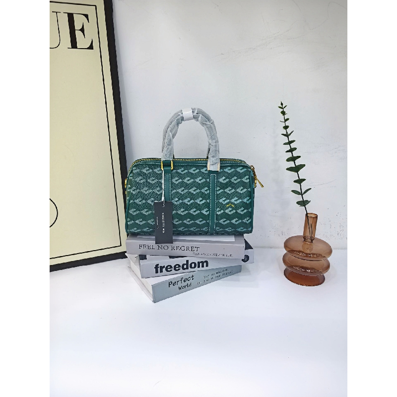 Геометрическая сумка-бостон дл – обзор и цена Luxury Bags Goyard