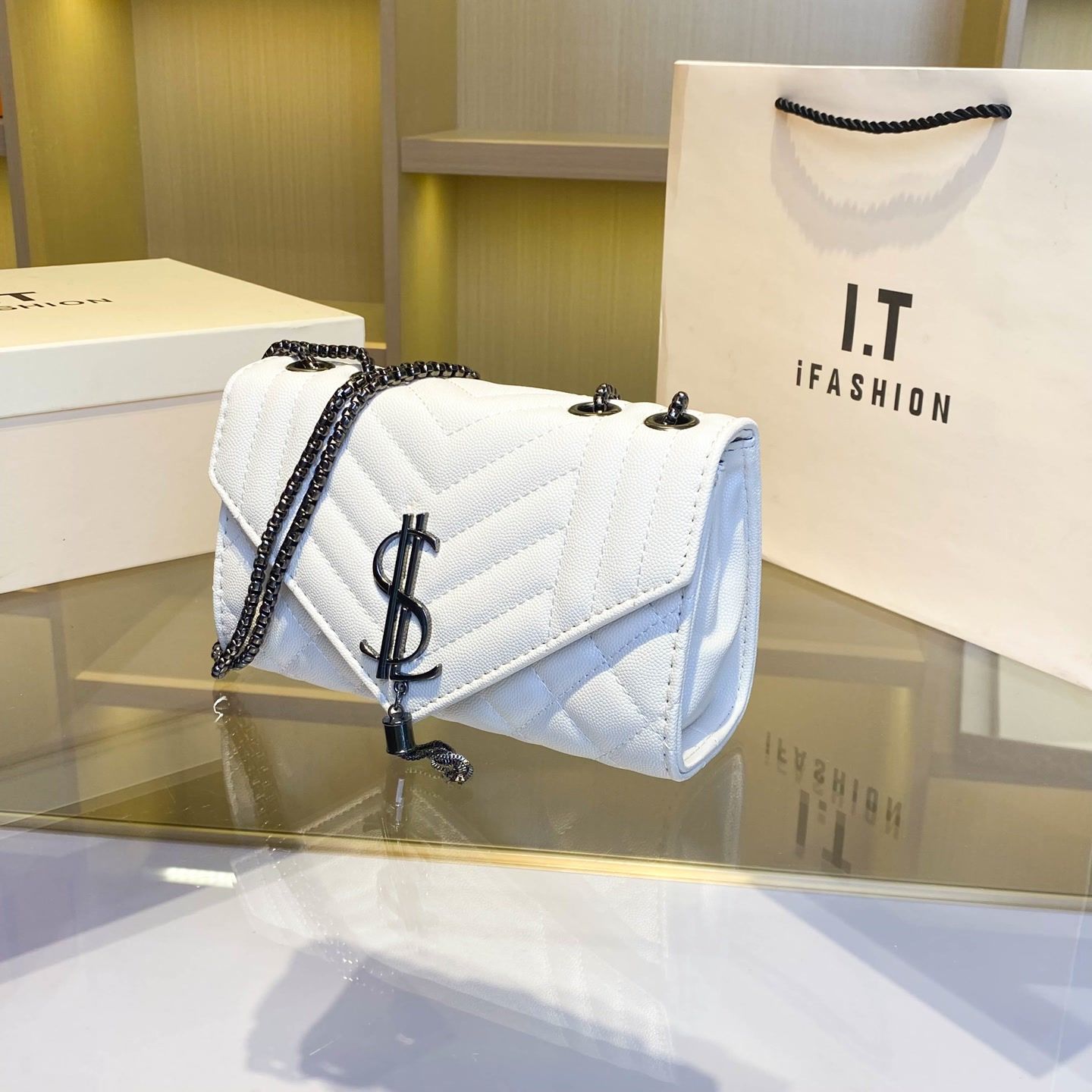 Маленькая квадратная сумка для – обзор и цена Luxury Bags Goyard